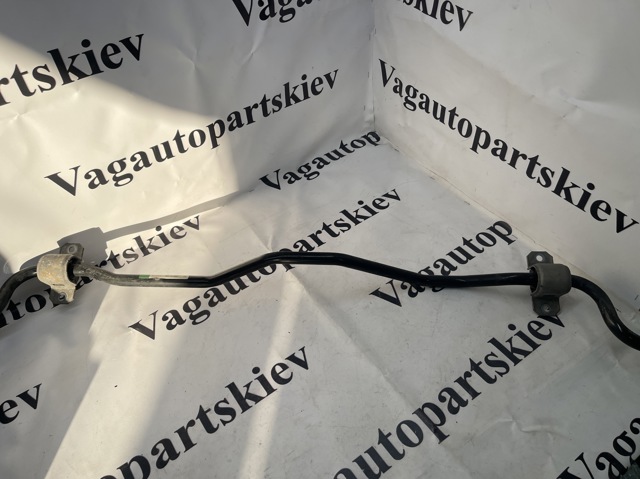 Стабілізатор поперечної стійкості задній 8W0511305AF VAG
