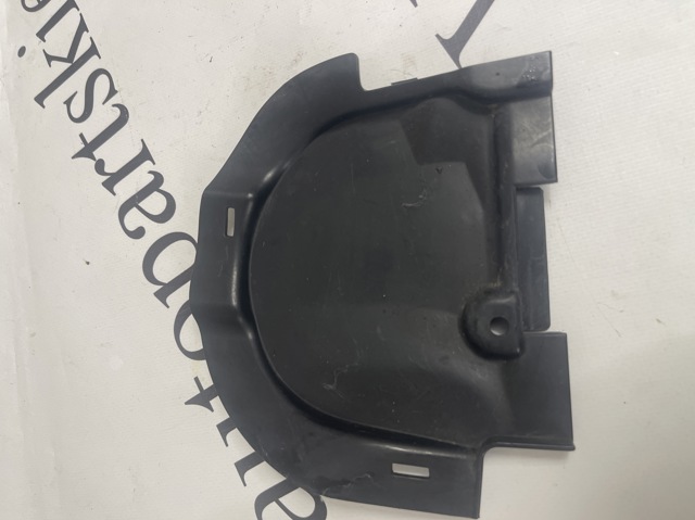 Лючок підкрилка переднього лівого 8W0805583A VAG