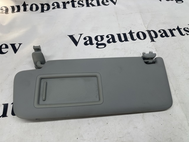 Козирок 8W0857551AAEA7 VAG