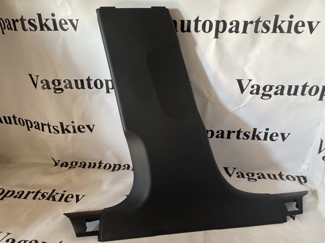 Обшивка стійки кузова внутрішня, середня нижня ліва 8W0867239A4PK VAG