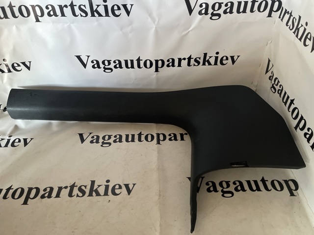 Обшивка стійки кузова внутрішня, передня права 8W1867272A4PK VAG