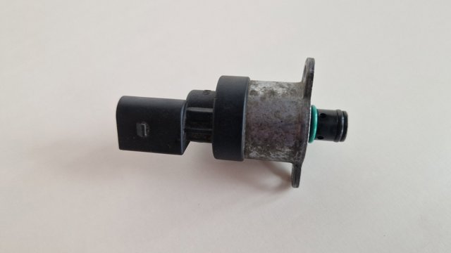 Клапан високого тиску 0928400609 BOSCH