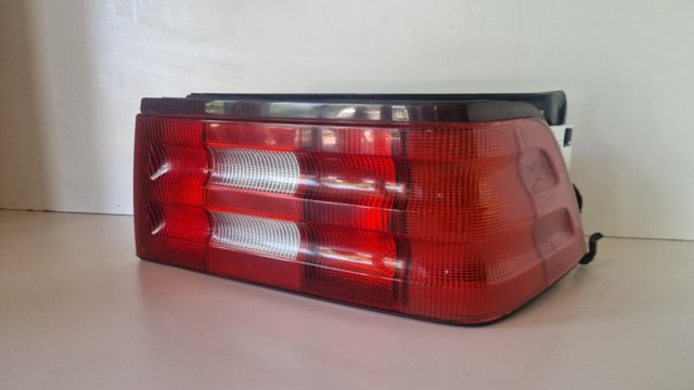 Ліхтар задній правий 1298203864 MERCEDES