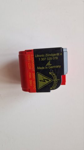Модуль управління світлом фар 1307329076 VAG
