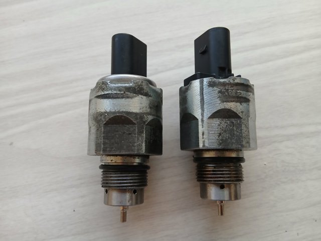 Регулятор тиску палива 48B13640A02 VAG
