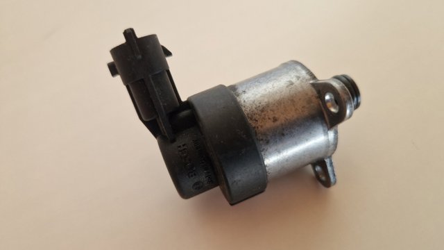 Регулятор тиску палива 928400743 BOSCH