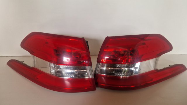 Ліхтар задній лівий, зовнішній 9678093980 PEUGEOT