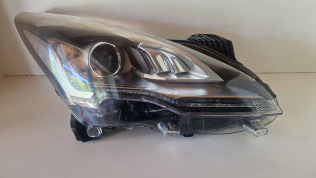 Фара правая 9805525480 PEUGEOT