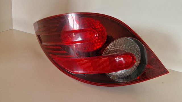 Задня ліва фара A2518201564 MERCEDES