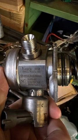 Оригінал bosch паливний насос високого тиску BM5G9D376BB
