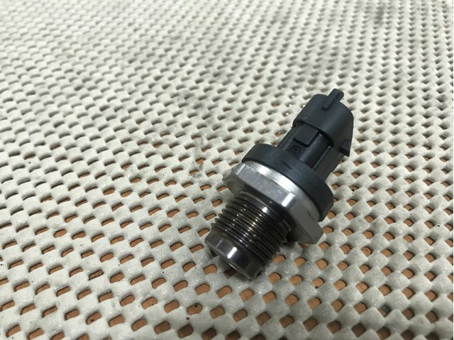 Манометри 0281002706 BOSCH