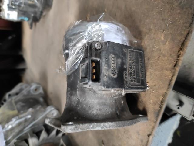 Датчик повітря на впуску 037906461B VAG