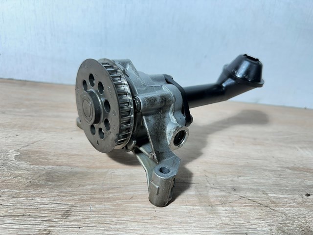 Насос маслозакачуючий Volkswagen Crafter 30-35