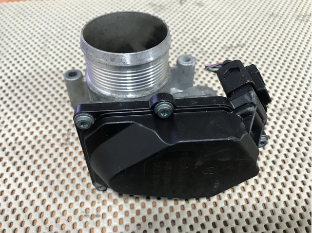 Заслінка повітряна 03L128063E VAG