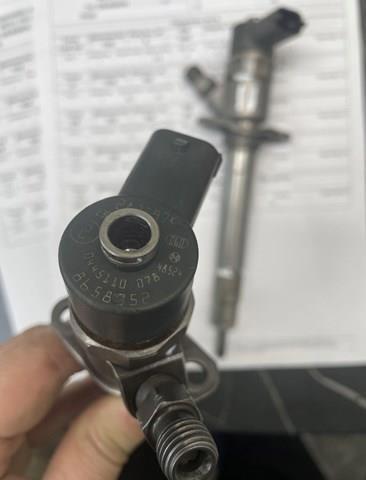 Форсунка дизельна в зборі, розпилювач + тримач 0445110078 BOSCH