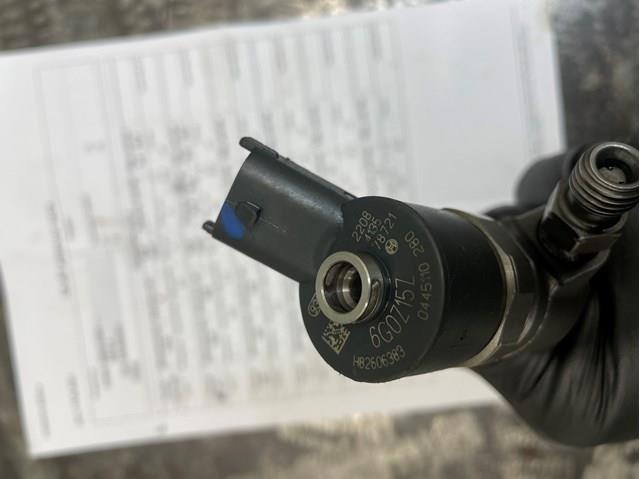 Форсунка вприску палива 0445110280 BOSCH