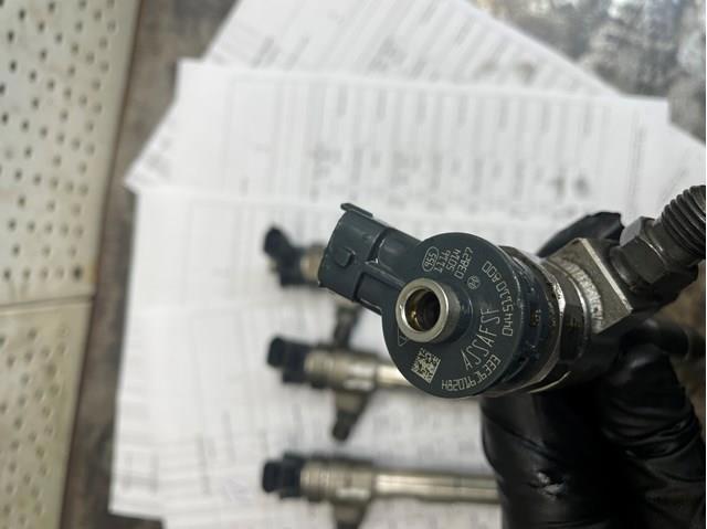 Форсунка дизельна в зборі, розпилювач + тримач 0445110800 BOSCH