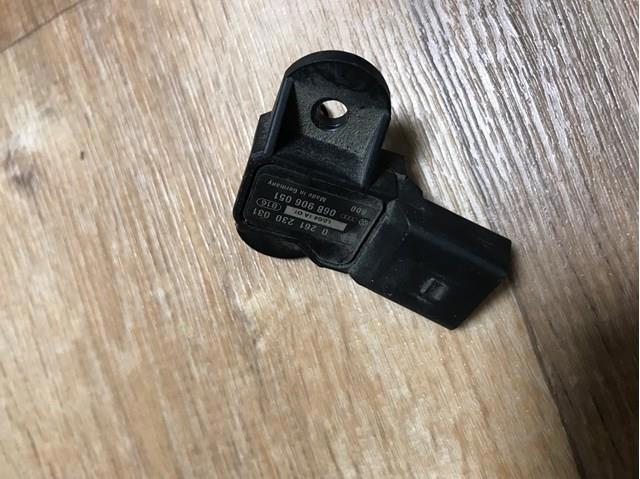 Датчик наддува 06B906051 VAG
