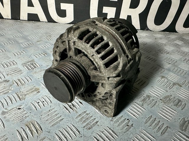 Авто генератор 06F903023D VAG