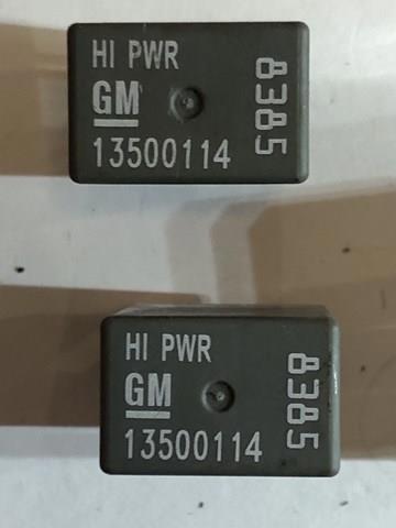 Реле протитуманної фари 13500114 GM