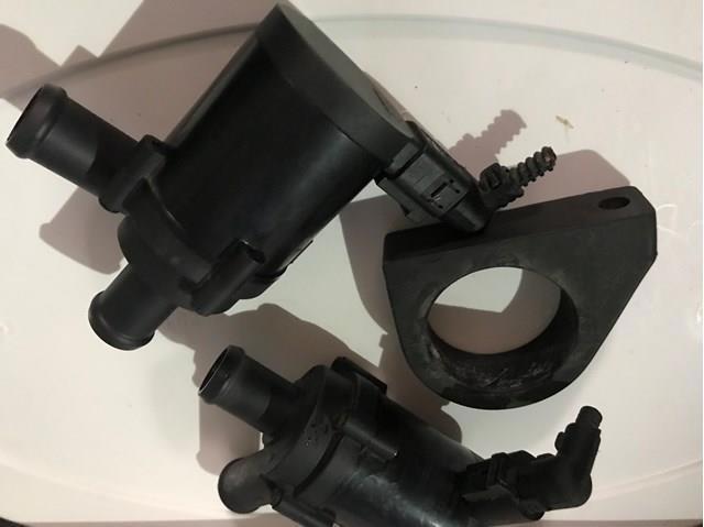 Водяний насос охолодження електро додатковий 1K0965561F VAG