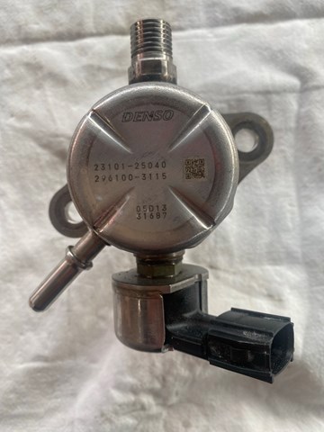Насос паливний високого тиску (ПНВТ) 2310125040 TOYOTA