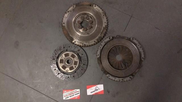 Комплект зчеплення  302059322R RENAULT