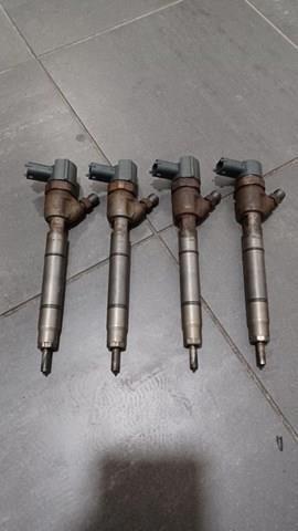 Форсунка інжектора 338002A400 HYUNDAI