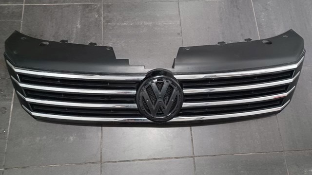 Решітка радіатора 3AA853651 VAG