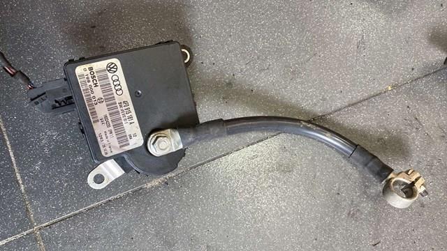 Авто акумулятор 4F0915181A VAG