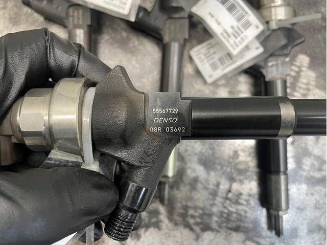Форсунка інжектора 55567729 DENSO