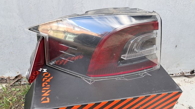 Ліхтар задній 600591800C TESLA