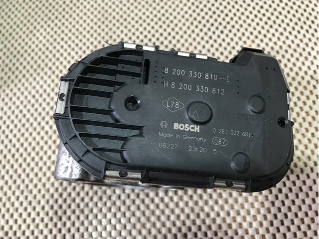 Дросільна заслінка в зборі Renault Koleos