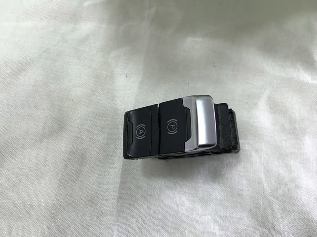 Кнопка електромеханічного гальма стоянки 8K1927225D VAG