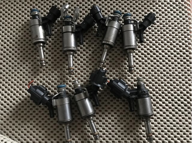 Форсунка дизельна в зборі, розпилювач + тримач V759162380 PEUGEOT