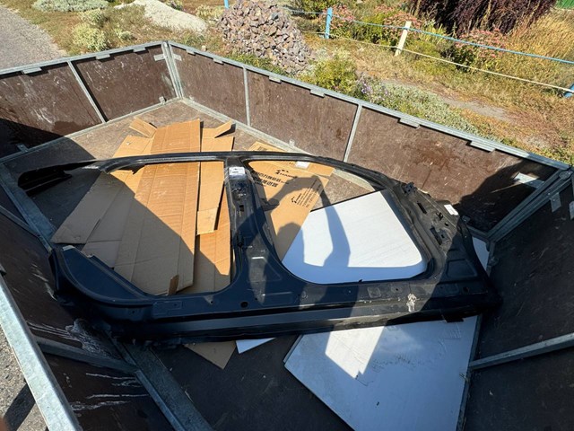 Боковина кузова права 41009811554 BMW