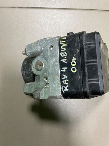 Блок управління АБС (ABS) 4451042070 TOYOTA