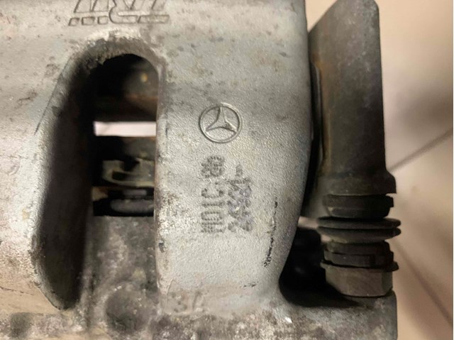 Супорт гальмівний задній правий A0004232681 MERCEDES