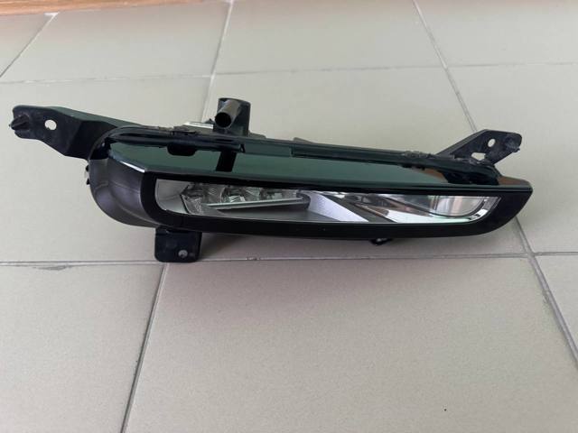 Фара, ліва LR072646 LAND ROVER