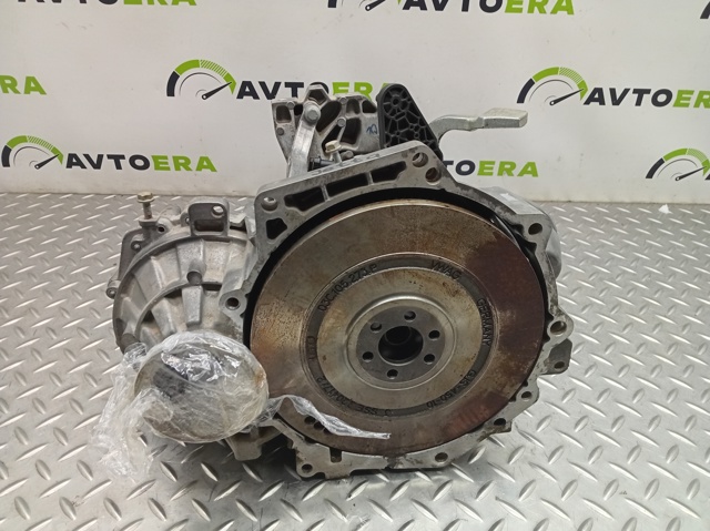 Ручна коробка передач 02S300054 VAG
