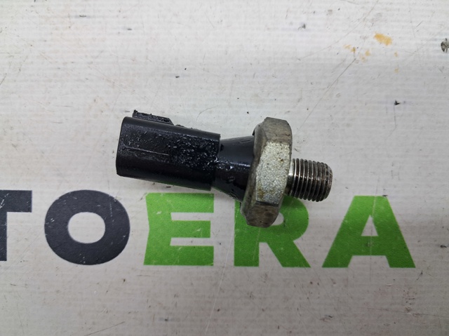 Датчик тиску масла двигуна Ауді A4 B6