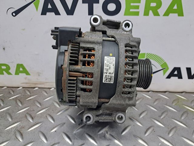 Генератор автомобільний 06E903024Q VAG