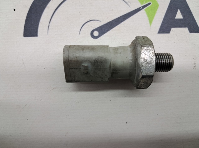 Датчик показника тиску масла 06E919081C VAG