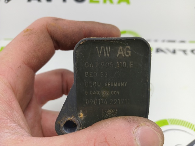 Котушка запалювання 06J905110E VAG