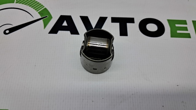 Штовхач паливного насосу 06L109311 VAG