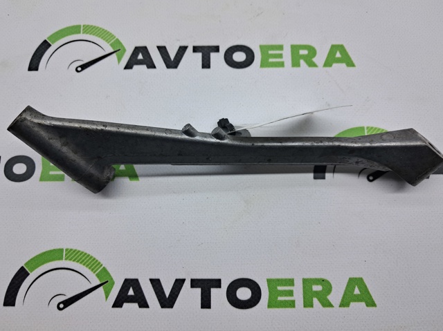 Кронштейн впускного колектора 06L129723C VAG