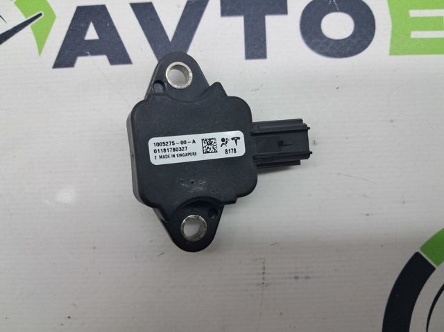 Датчик Айрбег передній 100527500A TESLA