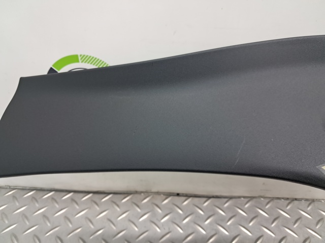 Накладка переднього правого крила 106047900C TESLA