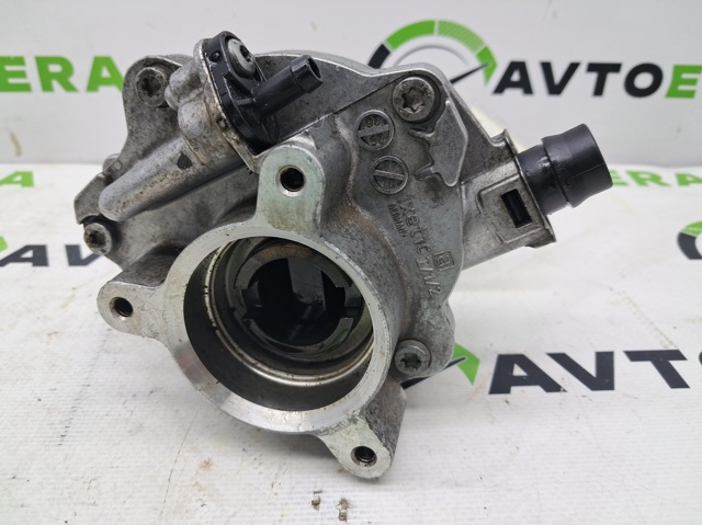 Насос вакуумний 11667619350 BMW