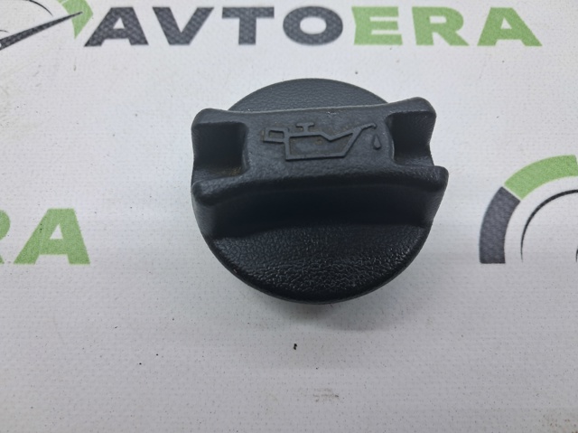 Кришка маслозаливной горловини 152551GZ0A NISSAN